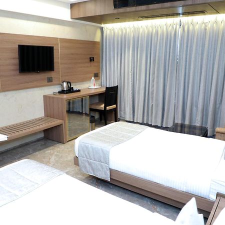 Hotel Archana Residency مومباي المظهر الخارجي الصورة