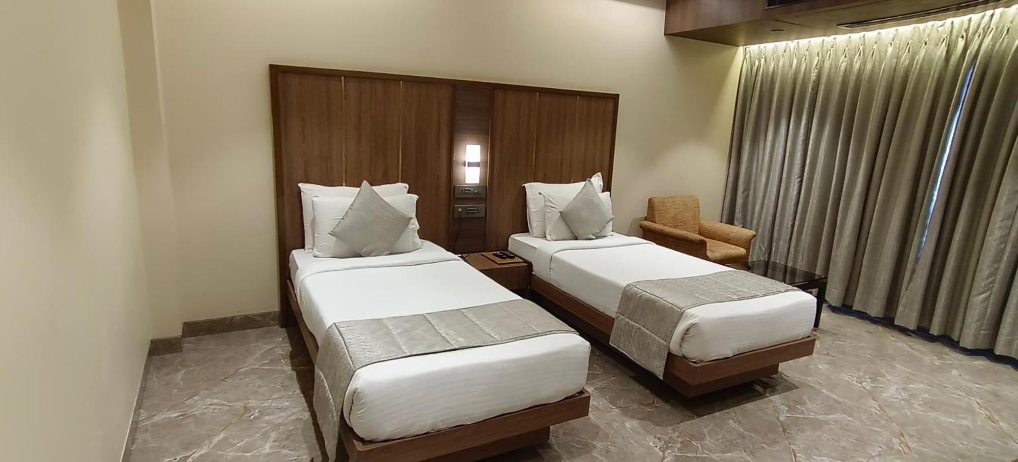 Hotel Archana Residency مومباي المظهر الخارجي الصورة