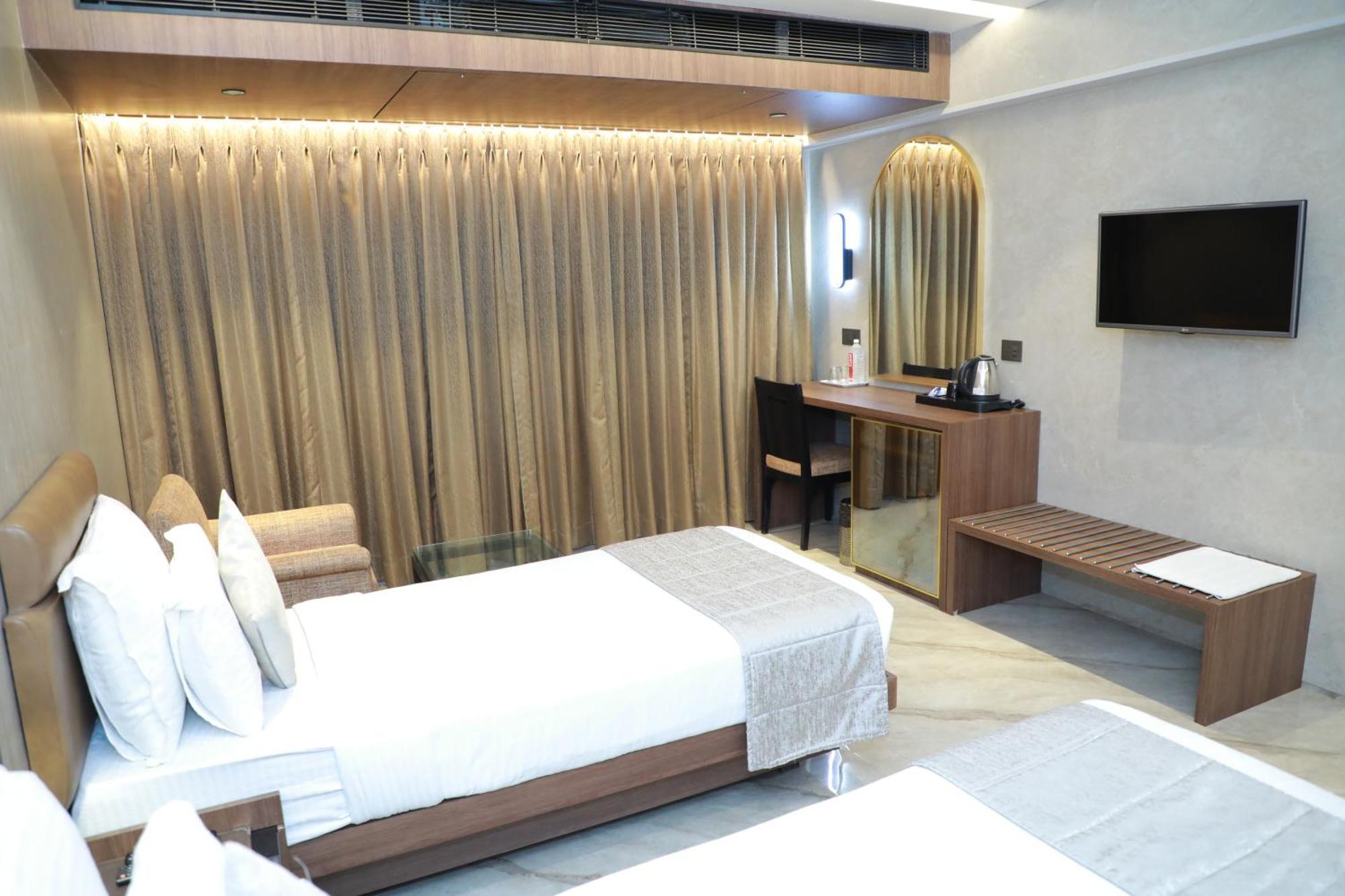 Hotel Archana Residency مومباي المظهر الخارجي الصورة