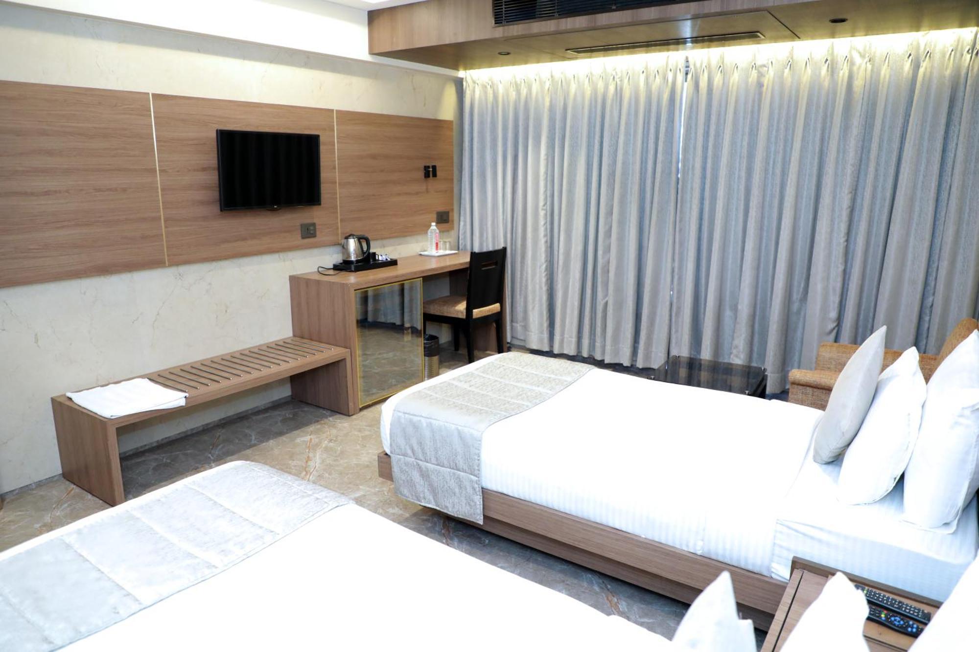 Hotel Archana Residency مومباي المظهر الخارجي الصورة