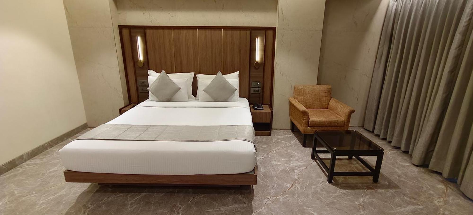 Hotel Archana Residency مومباي المظهر الخارجي الصورة