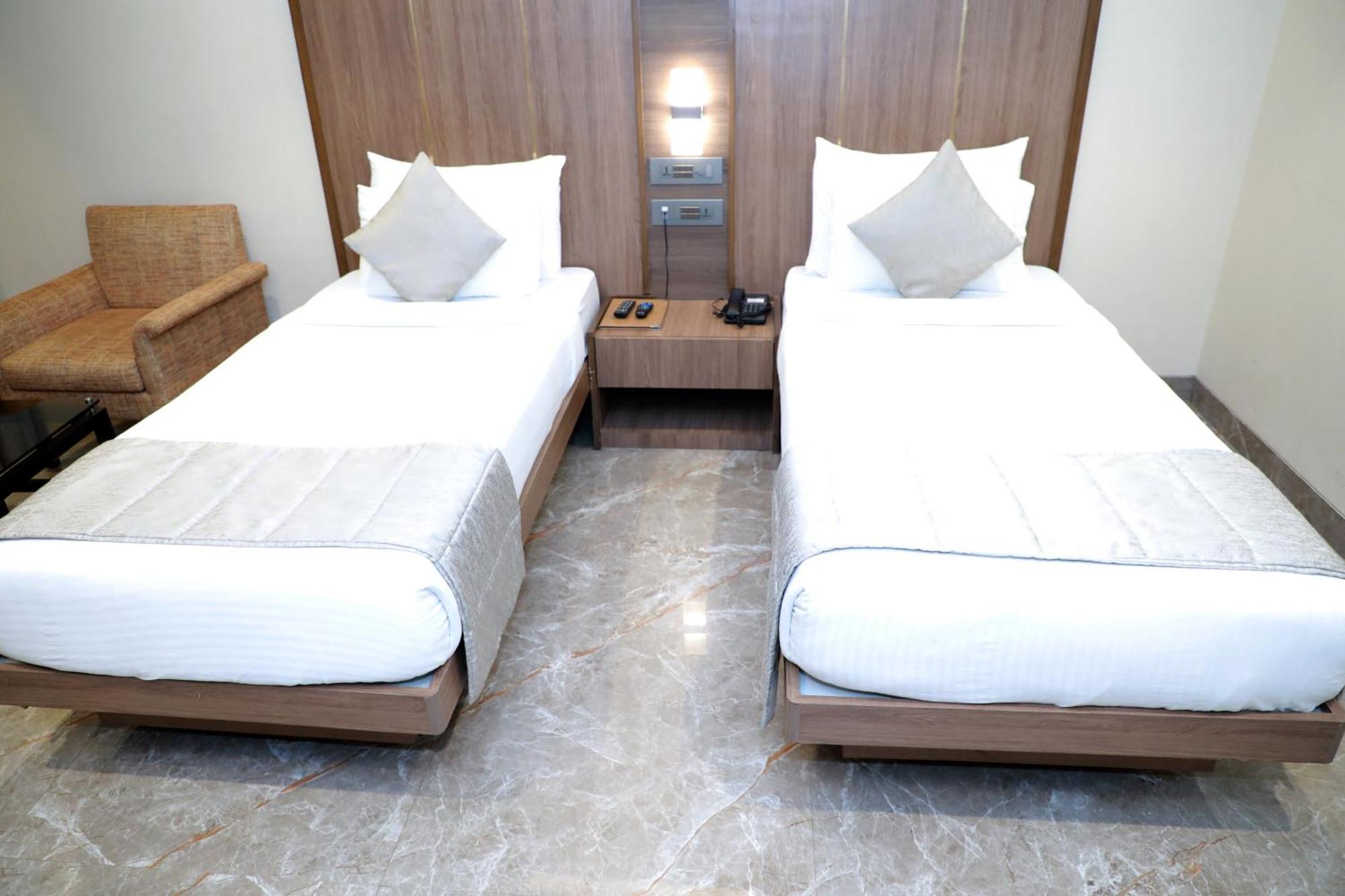 Hotel Archana Residency مومباي المظهر الخارجي الصورة