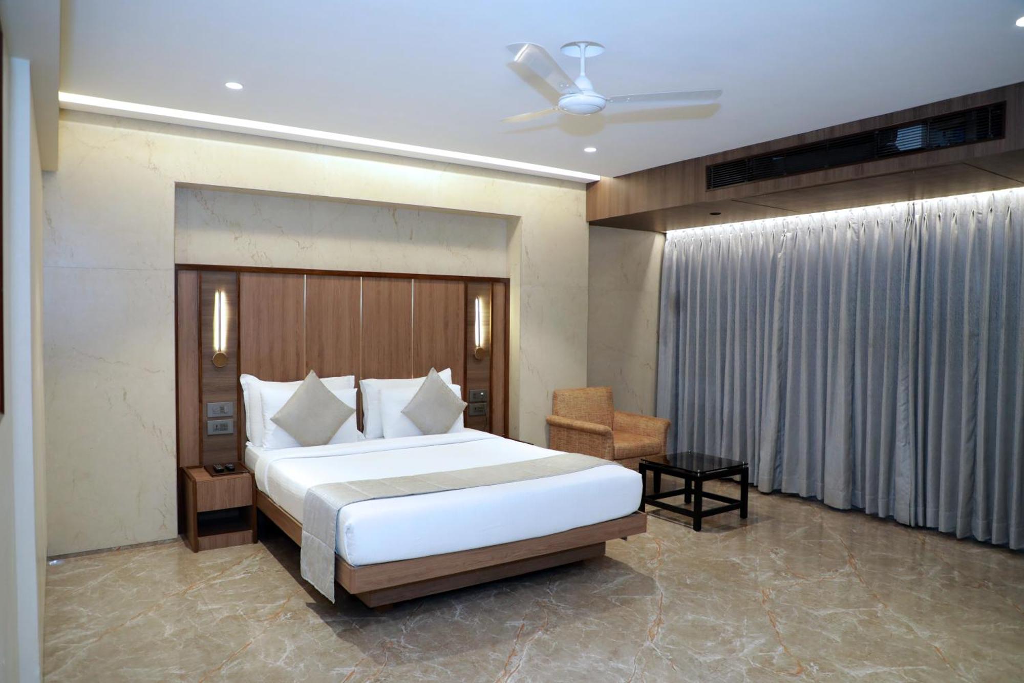 Hotel Archana Residency مومباي المظهر الخارجي الصورة
