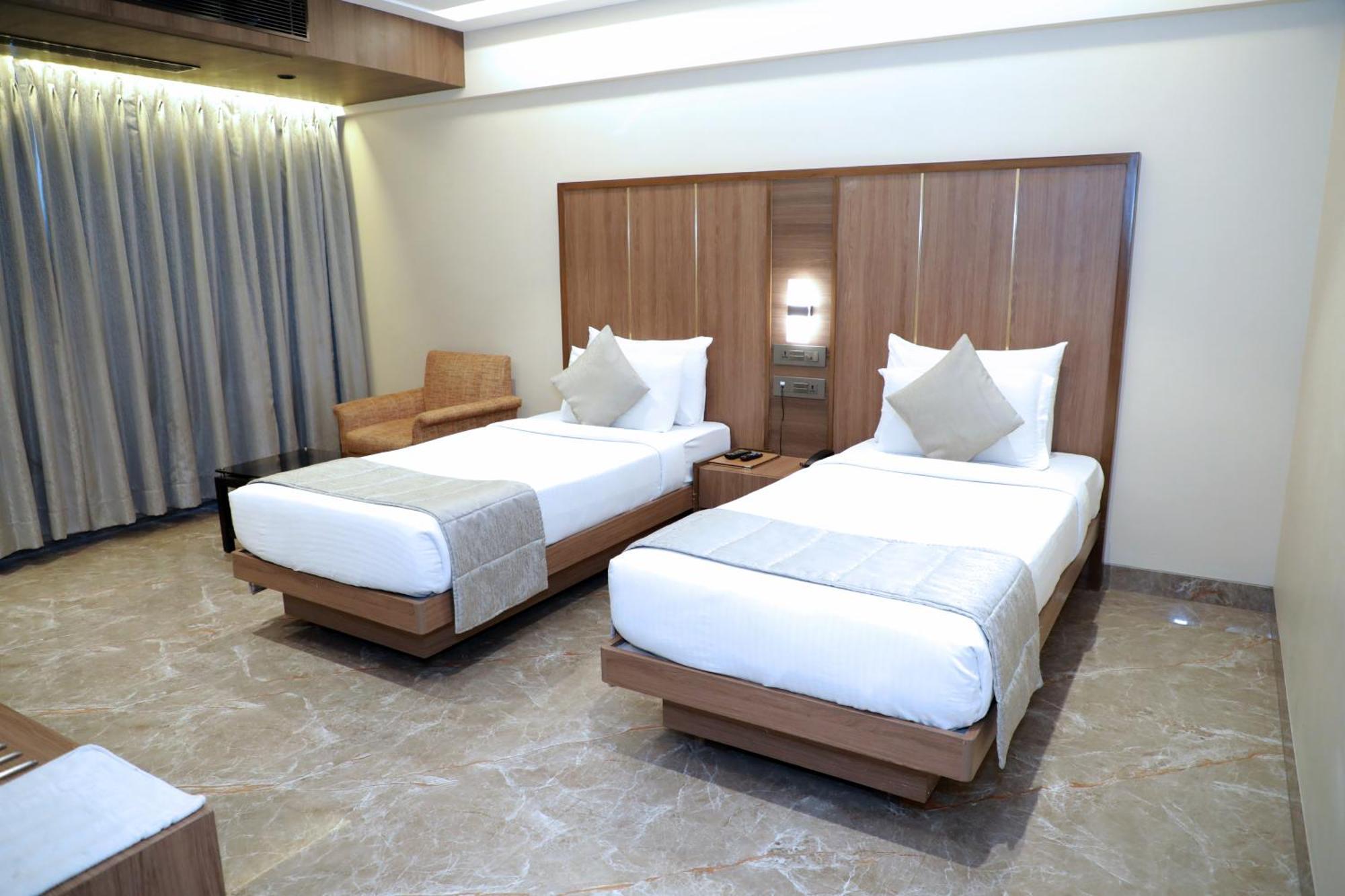 Hotel Archana Residency مومباي المظهر الخارجي الصورة