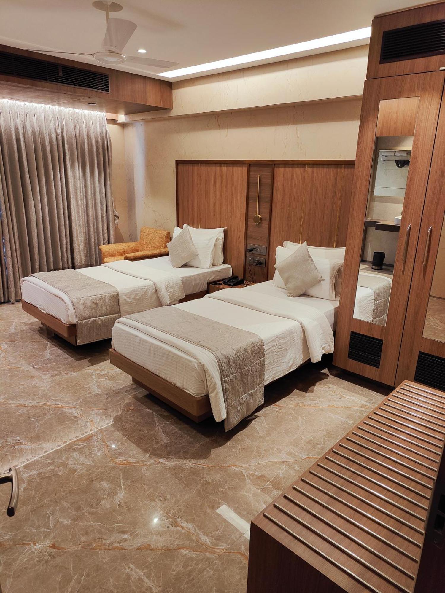 Hotel Archana Residency مومباي المظهر الخارجي الصورة